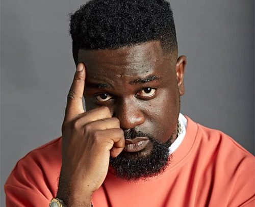 Most Ghanaians carrying coronavirus – Sarkodie cautions SarkNatives
