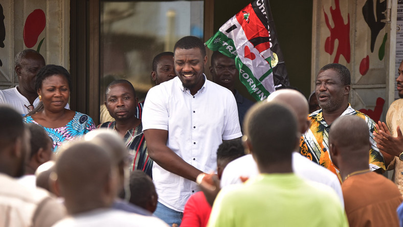 Online studies: John Dumelo to share 2,000GB of data among GIMPA students