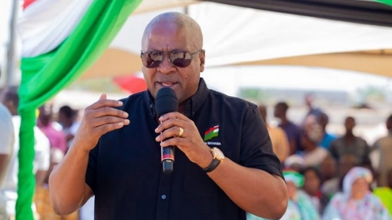 I’ll build 200 community day schools to end double track if I return- Mahama