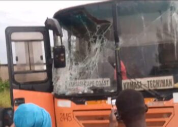 Heavy Downpour Causes Tree to Fall on Metro Mass Bus on Cape Coast–Assin Fosu Highway